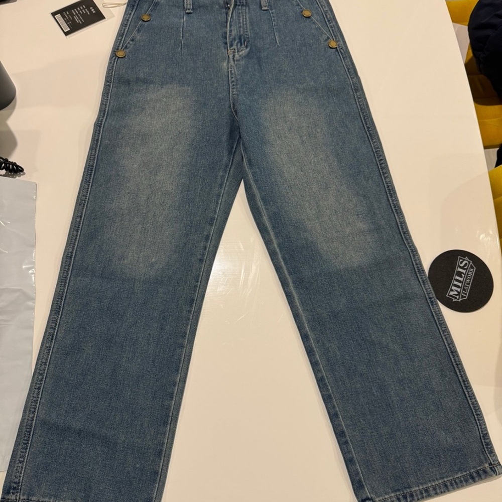 Jeans women straight and  wide leg  size 27 in Chic Button-Front Denim Trousers